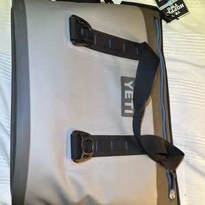 Yeti Hooper Two